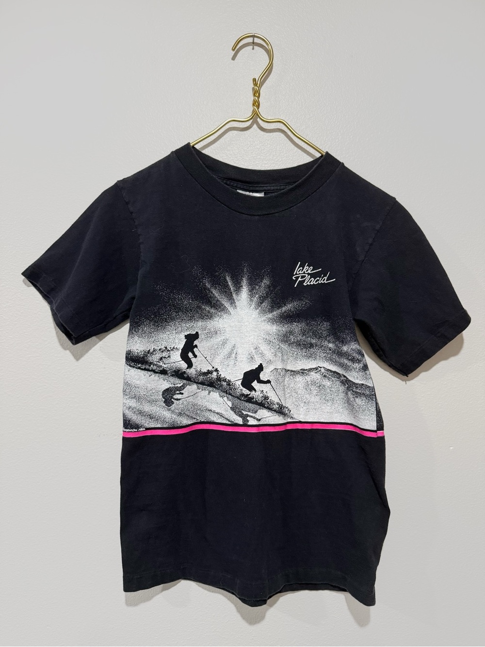 Vintage Lake Placid T-Shirt 80’s Wrap Around Single Stitch Black Neon Pink S